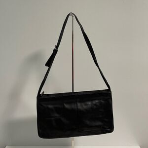 Furla Vintage Leather Shoulder Bag 90's Vibe Trendy Chic Classic NYC